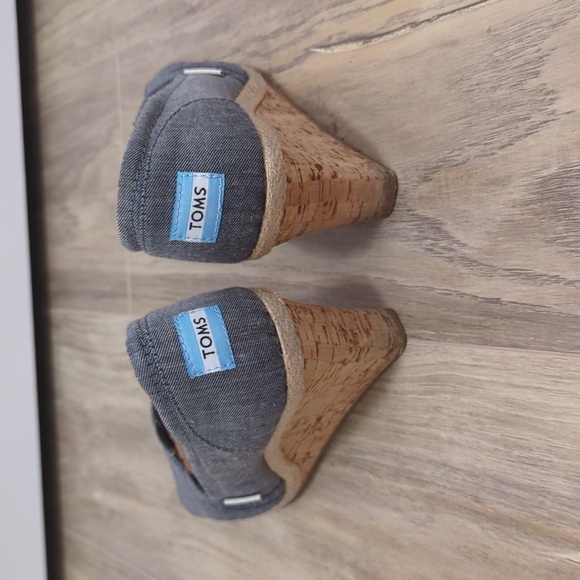 TOMS WEDGE SANDALS WOMEN'S US 9 - Picture 3 of 6
